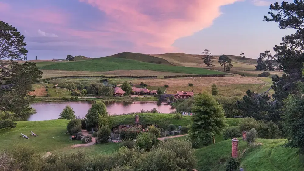 hobbiton-movie-set-10.webp