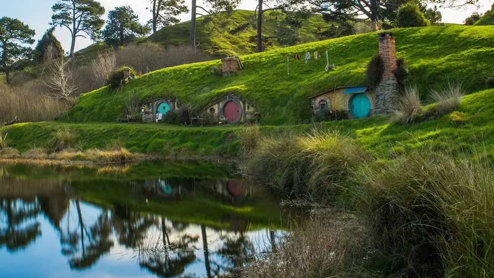 hobbiton-movie-set-21.webp